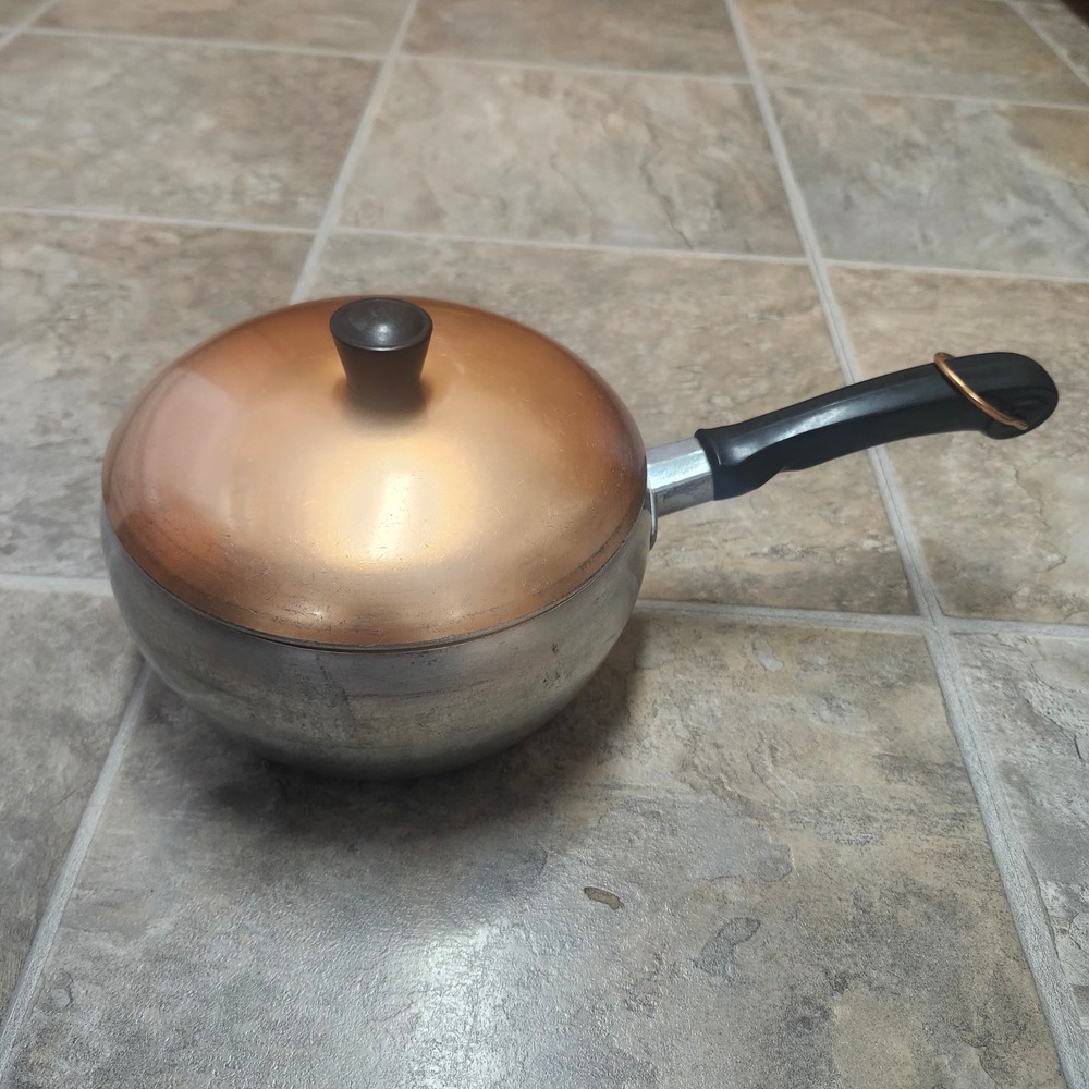 Vintage Wear-Ever Hallite Aluminum Saucepan 2.5 Qt Copper Lid Pot USA Cookware